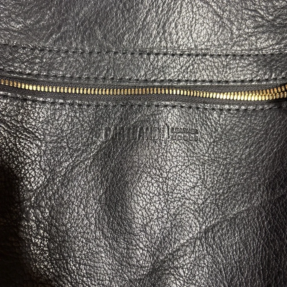 Portland Leather black backpack - Picture 4 of 4